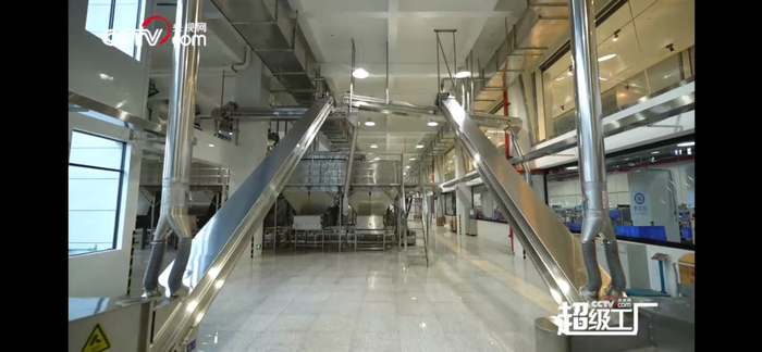 图为八马茶业第七代智能化生产线