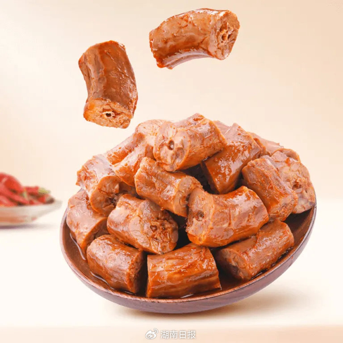 （绝味鸭脖。官网截图）