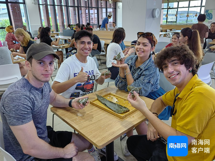 　　“学在海南=留学国外”的特色名片越擦越亮。海南陵水黎安国际教育创新试验区管理局供图