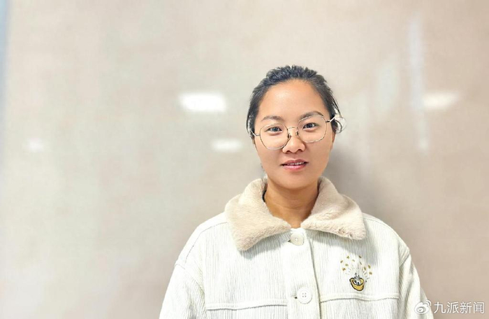 河南商丘，春园接受九派新闻采访。图/九派新闻杨臻