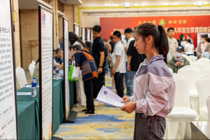 　全区高校残疾人毕业生专场招聘会现场。（内蒙古自治区残疾人就业服务中心供图）