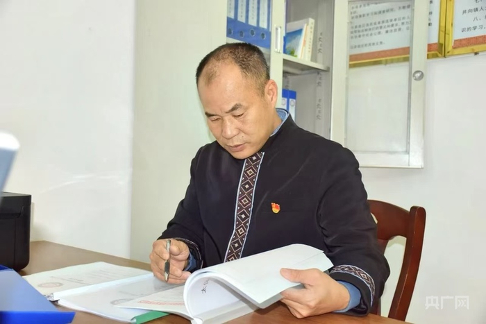 “兵支书”雷健（央广网发  清远市退役军人事务局供图）