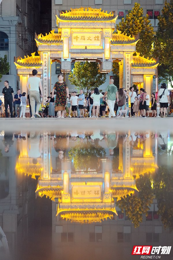 市府路美食文化街区。摄影/王皓永