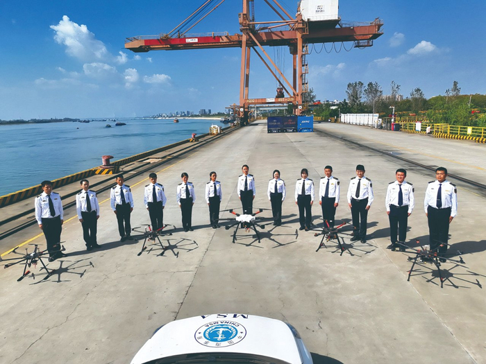 荆州海事成立无人机飞行团队。