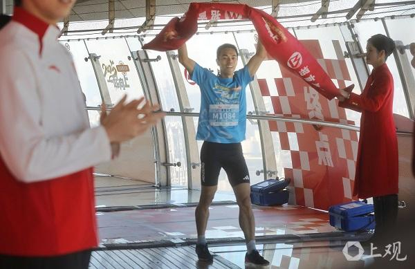 图说：选手许财龙获得男子组第一名好成绩 新民晚报记者 周馨 摄