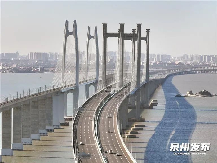 泉州湾跨海大桥（庄丽祥 /摄）