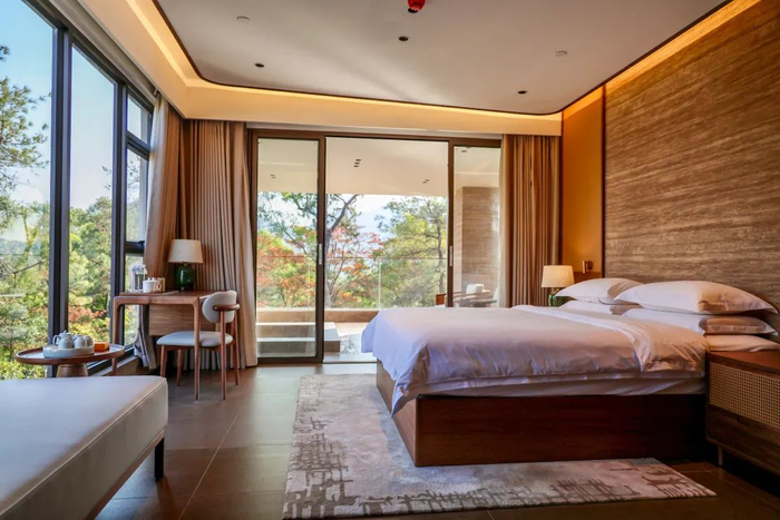 银盏君澜温泉酒店山庄精品酒店客房。清远日报记者吴畏 摄