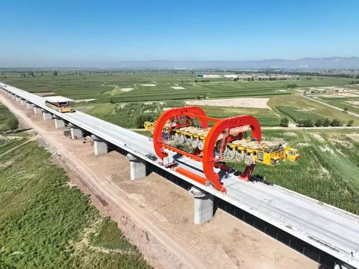 集大原高铁冯村特大桥施工现场