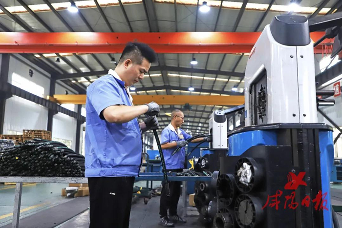        陕西科隆新材料科技股份有限公司总成车间一角。咸阳日报全媒体记者 谢祯 摄（资料图）