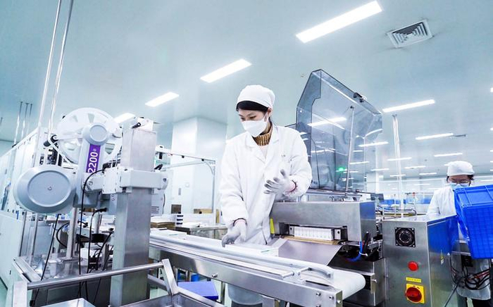 联环药业智能化生产车间。资料图片
