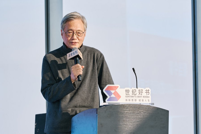 华东师范大学教授冯绍雷