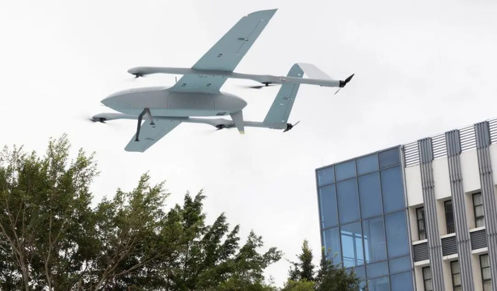 全国首条海岛公共物流无人机配送航线首飞成功。李建束/摄