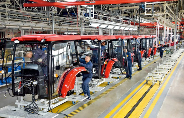 中国机械工业集团有限公司所属中国一拖集团有限公司驾驶室智能生产线。