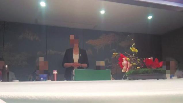 当事人提供的推销现场视频截图。（受访单位供图）