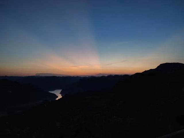 （轿顶山晚霞）