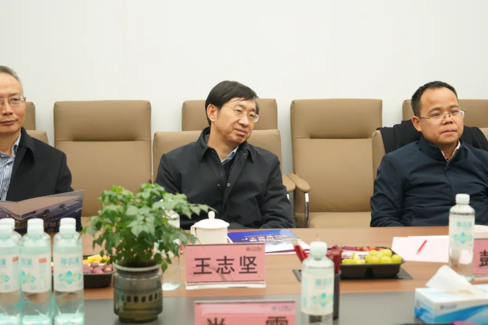 江西省水投集团领导一行莅临三川智慧考察交流