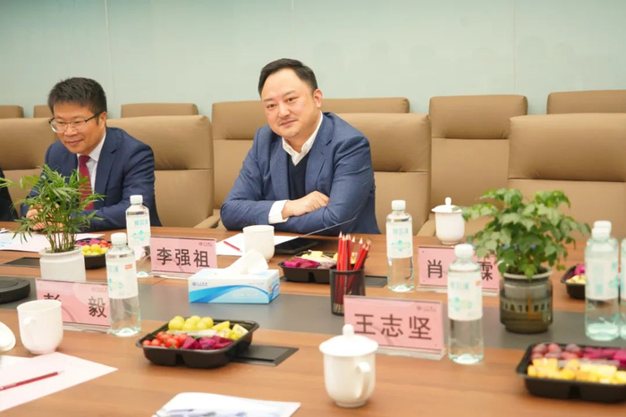 江西省水投集团领导一行莅临三川智慧考察交流