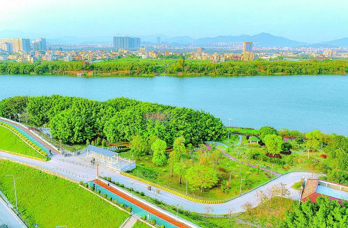 田头何村全力打造以文旅特色引人、以优美环境留人的宜居宜业和美乡村示范村。（陈宏文摄）