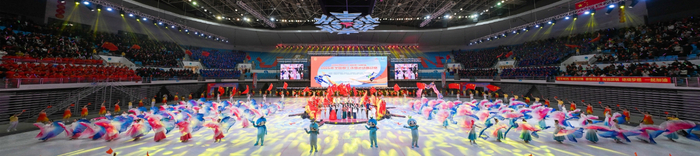 全国职工冰雪运动挑战赛在吉林市开幕（央广网发  李显鹏  摄）