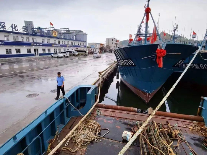 △孙建豪在辖区走访。