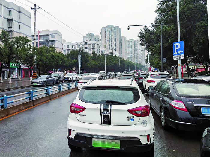     记者现场测试未收到短信