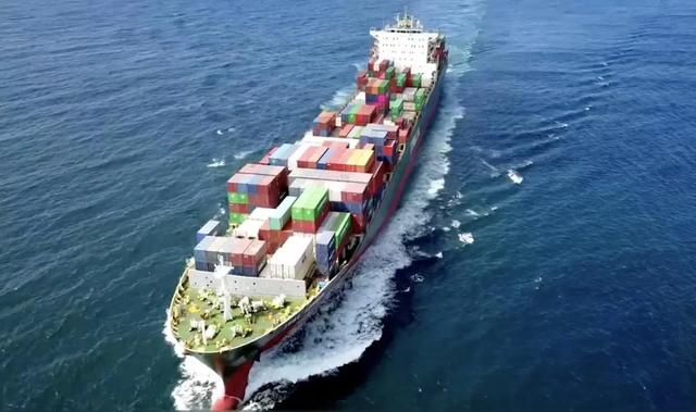 最后，京东超市一站式冷链服务也减少采购、运输、损耗等带来的隐性成本，不仅进一步降低了礼盒原材料-水果的成本。