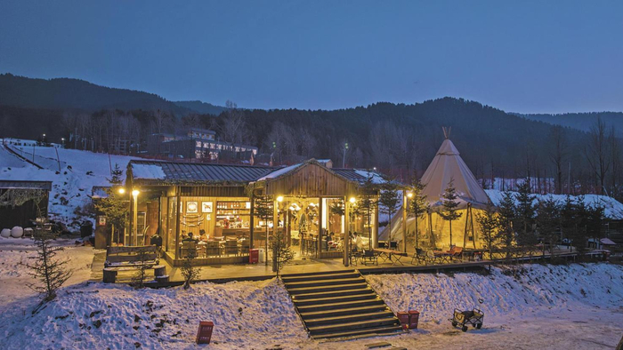 图为大通回族土族自治县流浪荒野营地沉浸式体验冬季露营。魏雅琪 摄