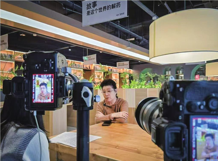         姚艾接受本报独家专访。本报记者 吴章杰 摄