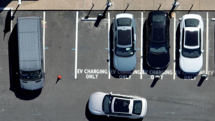 (来源：MIT Technology Review)