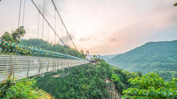 △ 四会奇石河景区。景区供图