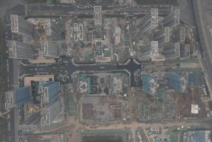 （成都天府143亩项目一期建设现场）