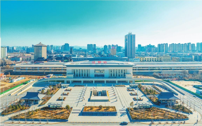         辽阳火车站西站房于今年元旦交付使用。本报记者  查金辉  摄