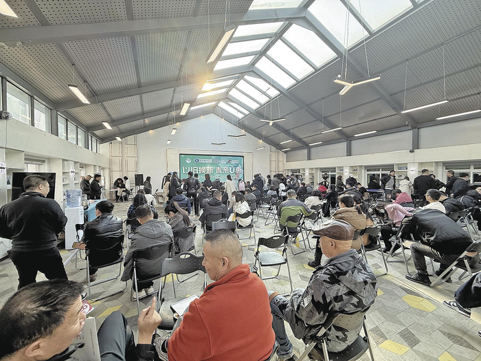 青海以旧换新活动现场。本报记者 谭梅 摄