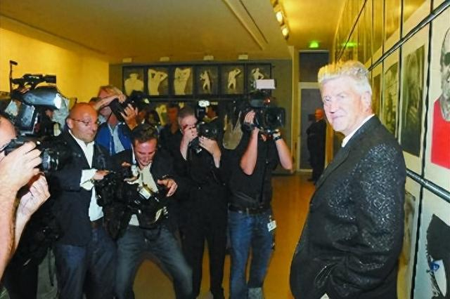 图说：大卫·林奇2010年在巴黎参加展览。 （视觉中国）