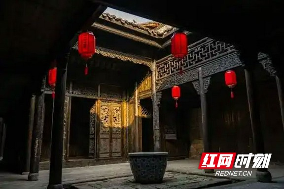 王家大院。易孜/摄