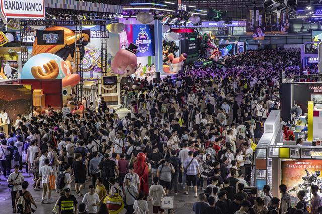 2024年第二十一届中国国际数码互动娱乐展览会（ChinaJoy）现场人声鼎沸。赖鑫琳摄