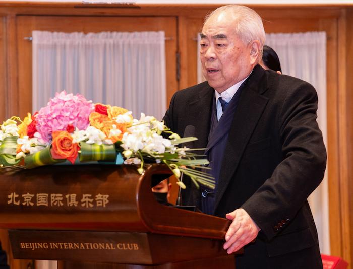 范曾先生向来宾致词（供图单位： 缘梦基金会）