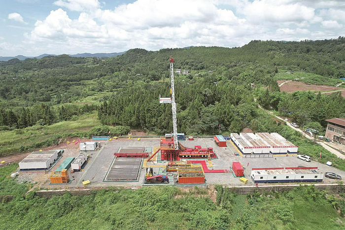 川渝修井现场。图片由通讯员叶菲提供