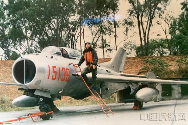 李忠友军旅生涯