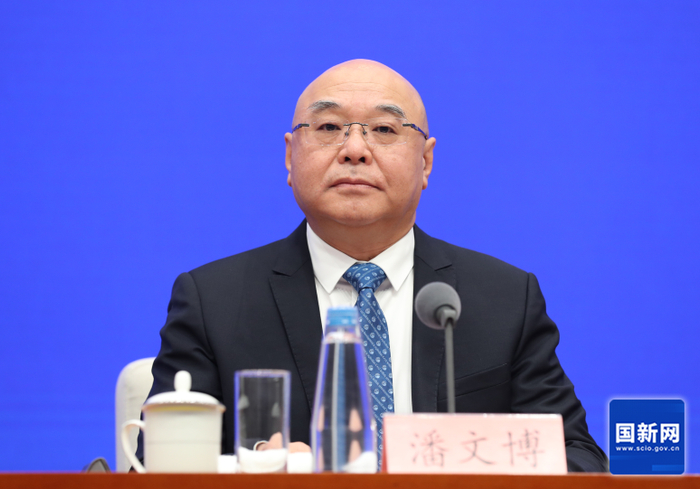 农业农村部总农艺师、种植业管理司（农药管理司）司长潘文博（徐想  摄）