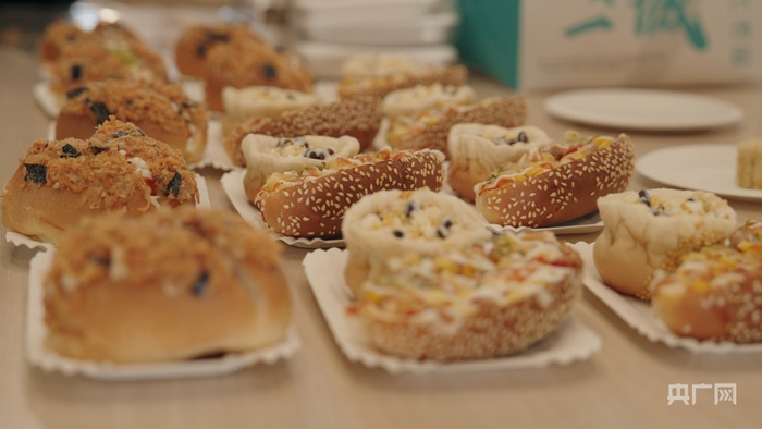 奶皮子的花样吃法（央广网发  曹玉霞  摄）