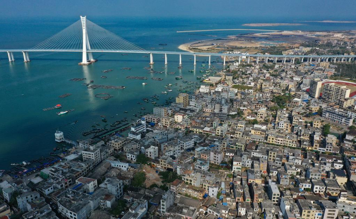 　　图为1月21日拍的铺前港。新华社记者 郭程 摄