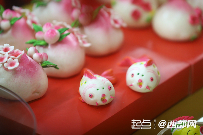 非遗大集上展出的子洲面花。