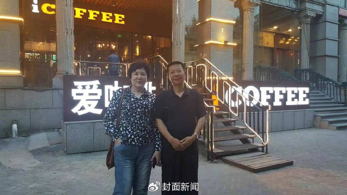 2017年，陈枰在北京采访警官袁韧/图源受访者