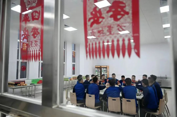 图源：新华社