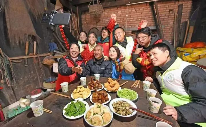 图源：新华社