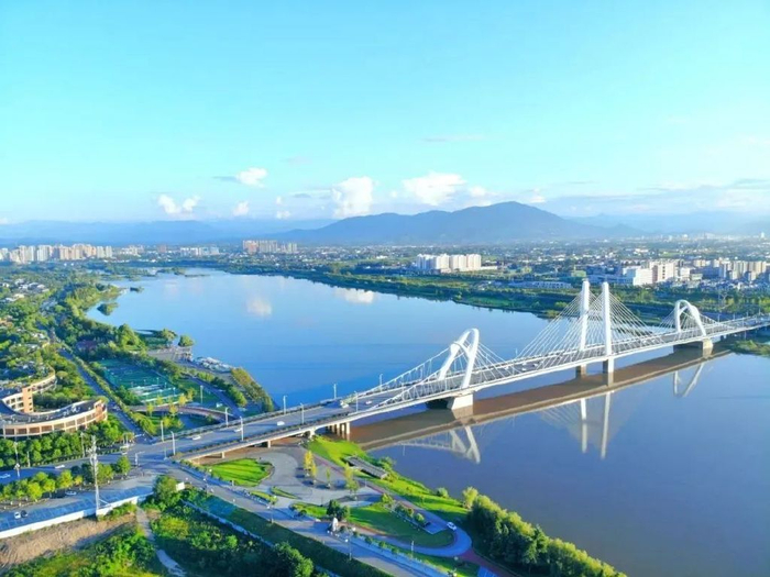 汉中城区汉江龙岗大桥段