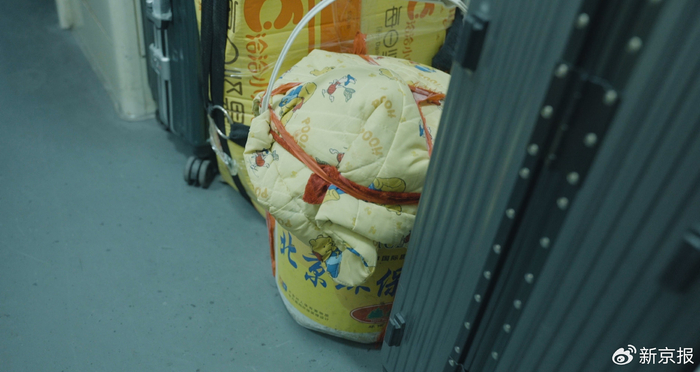 “多功能塑料桶”。新京报记者 吴瑜 摄