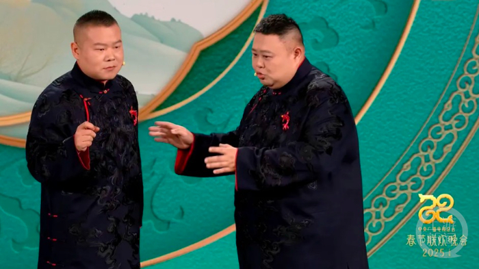 岳云鹏、孙越在表演。　　网络图