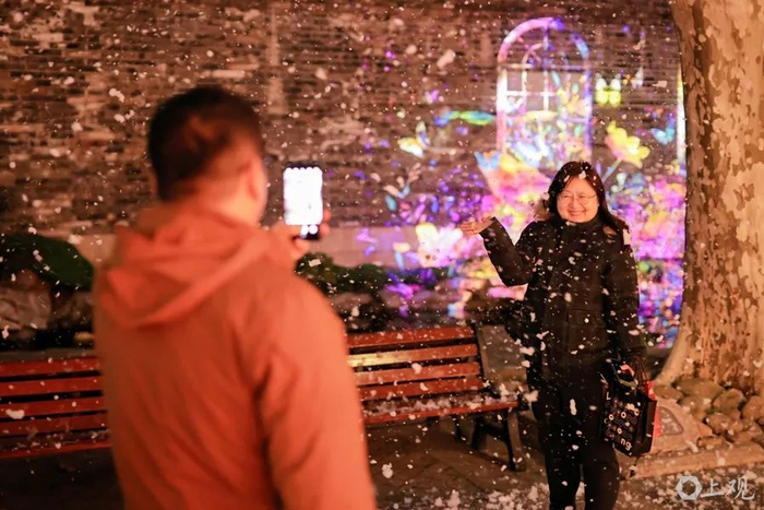 “雪”从天而降  静安区提供